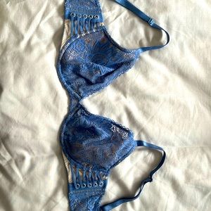 Brand new VS bra
